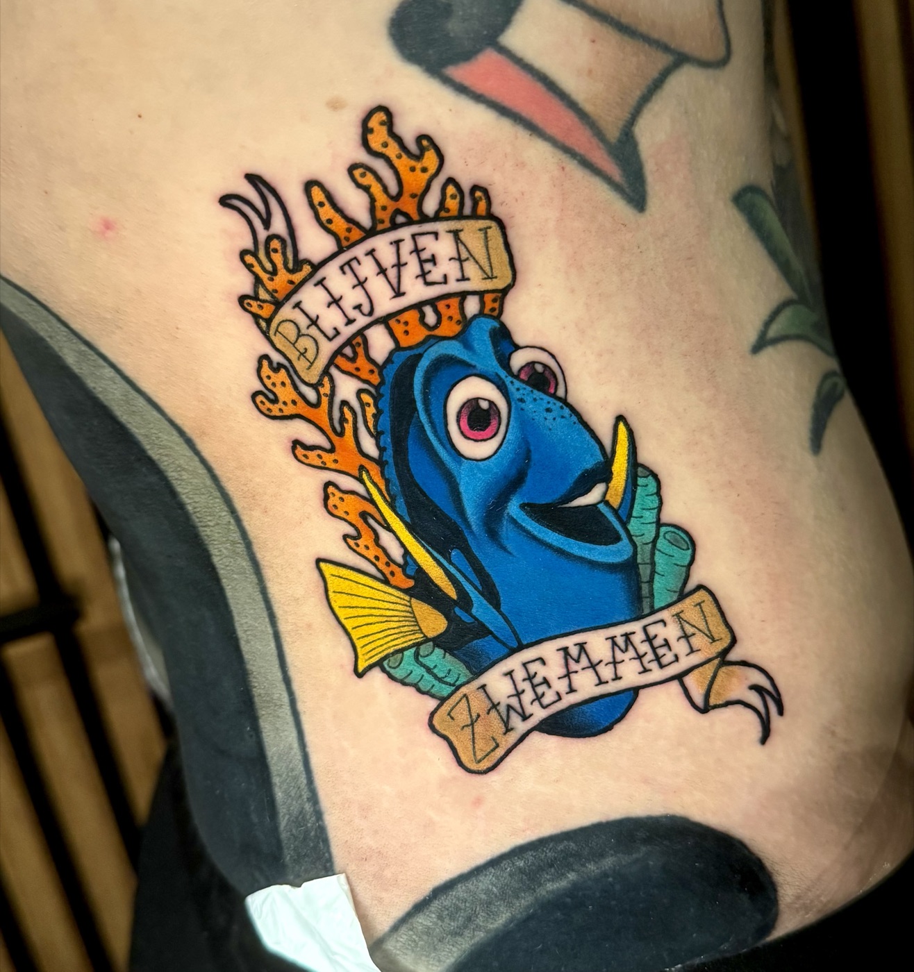 Traditionele Old School vis tattoo door Naomy K., Cobra Gold Tattoo Studio in Balen