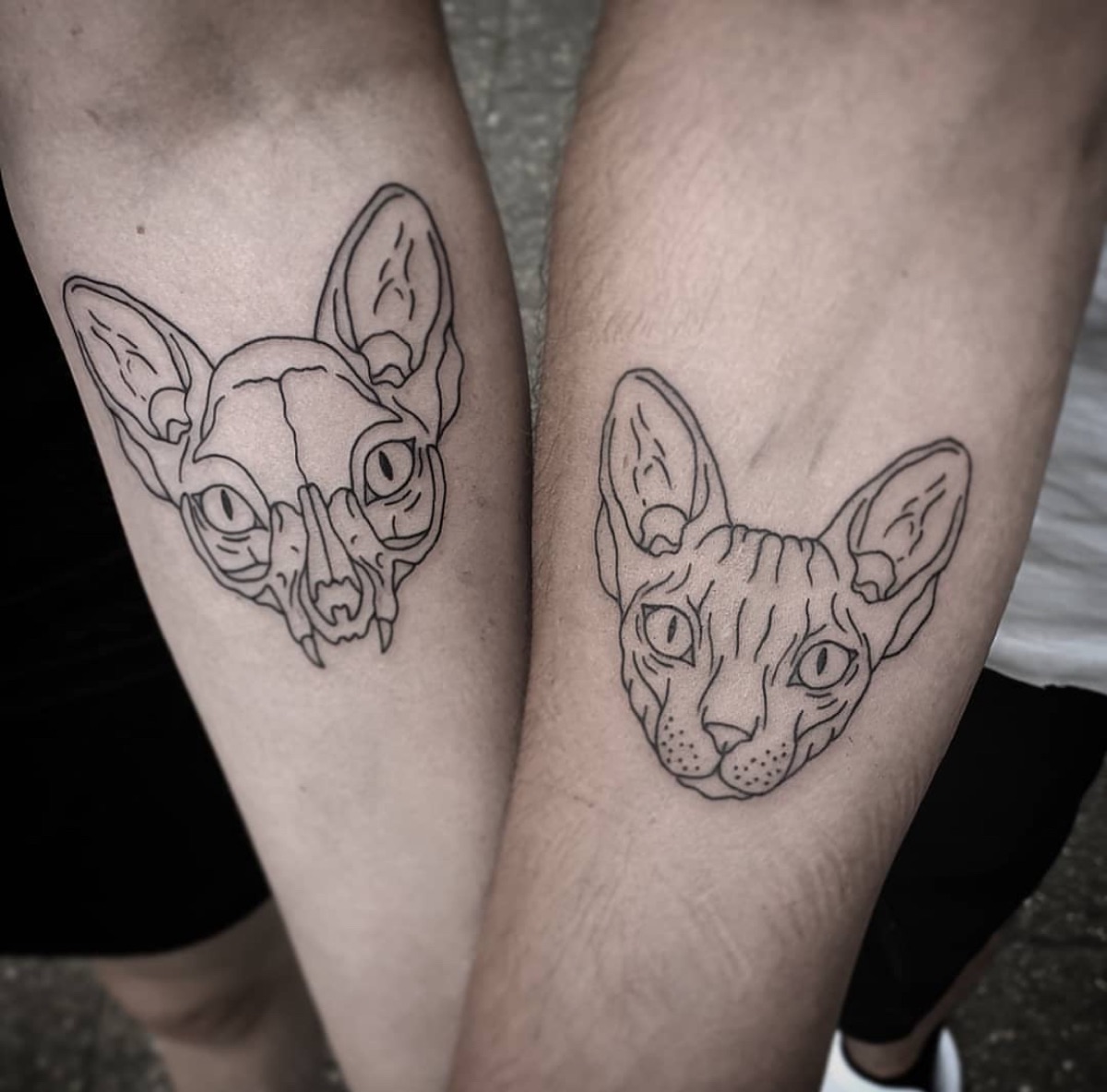 Fine Line tattoo laten zetten bij Cobra Gold in Balen